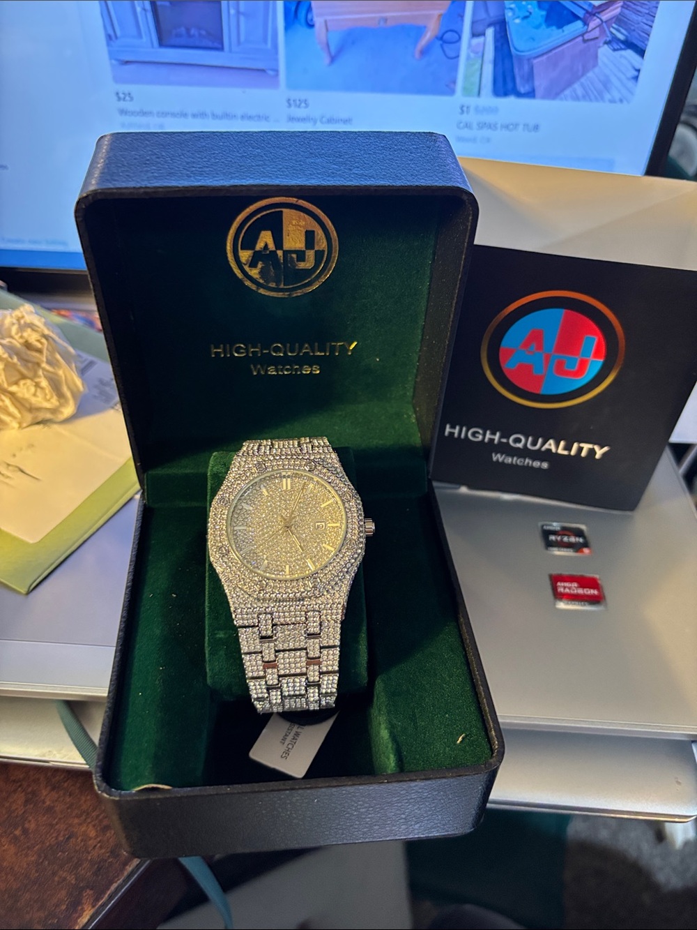 High-Quality Men’s Silver Crystal Pavé Watch